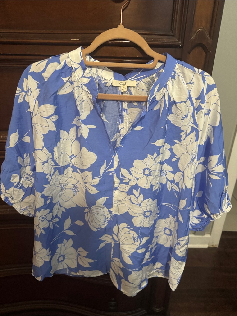 easel Blue and White Floral Split-Neck Blouse